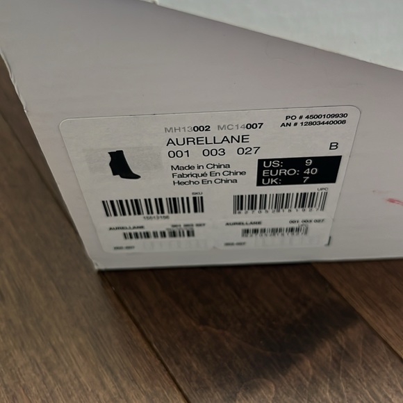 COPY - New never worn Aldo heeled booties size 9 - Picture 5 of 6